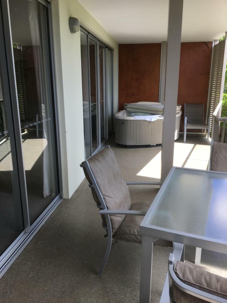 Airlie Central Apartments Airlie Beach Exterior photo
